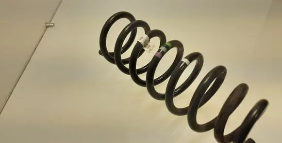 Land Rover Range Rover Velar Front coil spring J8A25310
