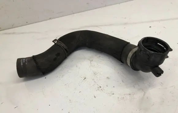 Audi A6 S6 C6 4F Engine coolant pipe/hose 4E0121055J
