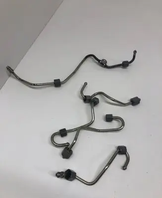 Renault Scenic III - Grand scenic III Fuel injector supply line/pipe 
