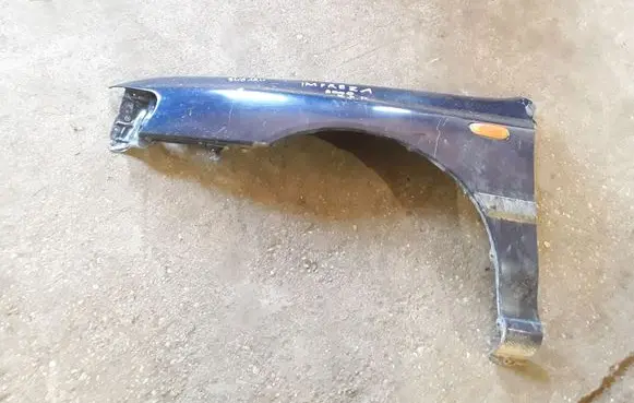 Subaru Impreza I Fender