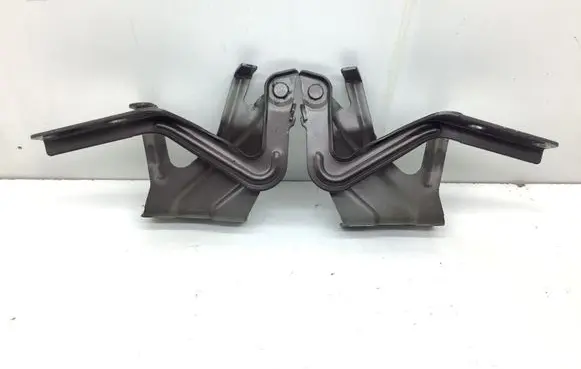 Nissan Leaf II (ZE1) Engine bonnet/hood hinges