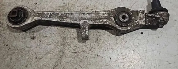 Volkswagen PASSAT B5.5 Front control arm 4D0407155P