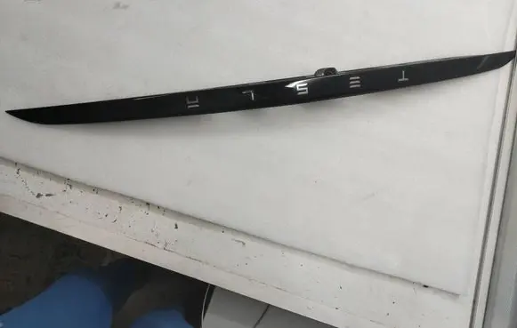 Tesla Model X Tailgate trim 173130500D 174441600E