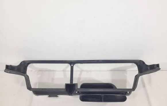 Volvo XC70 Intercooler air guide/duct channel 9190500 9190725