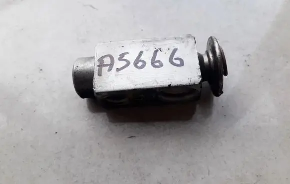 Renault Espace II Air conditioning (A/C) expansion valve 323131