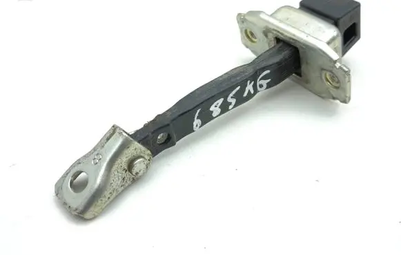 Mitsubishi Outlander Rear door check strap stopper