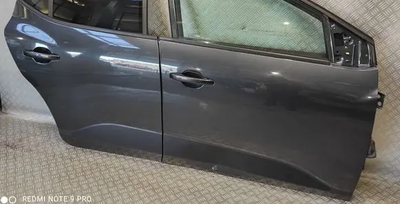 Dacia Sandero III Front door