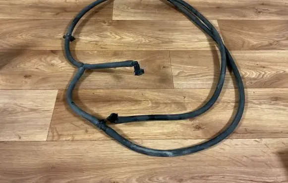 Volvo V50 Windshield washer fluid hose 