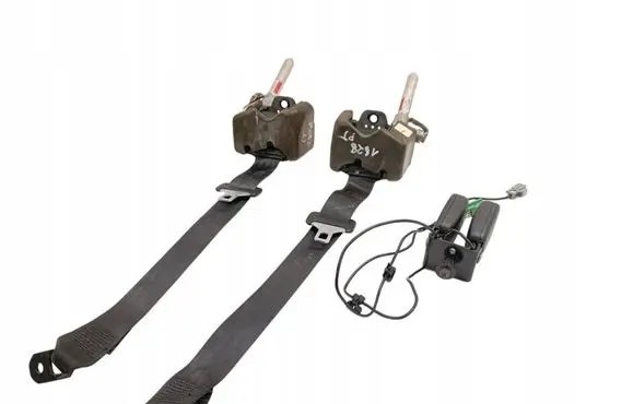 Volvo V50 Front seatbelt 30661797