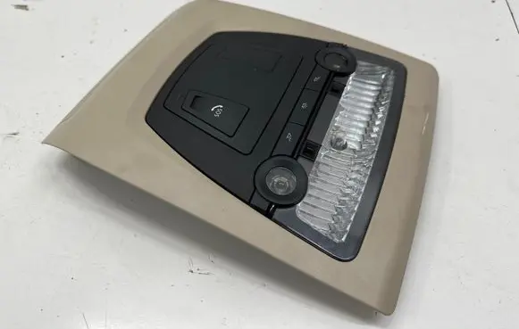 BMW 6 F12 F13 Front seat light DW85267
