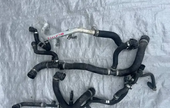 Alfa Romeo Giulia Engine coolant pipe/hose 50549759