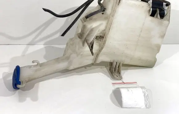 KIA Ceed Windshield washer fluid reservoir/tank 98610A2000