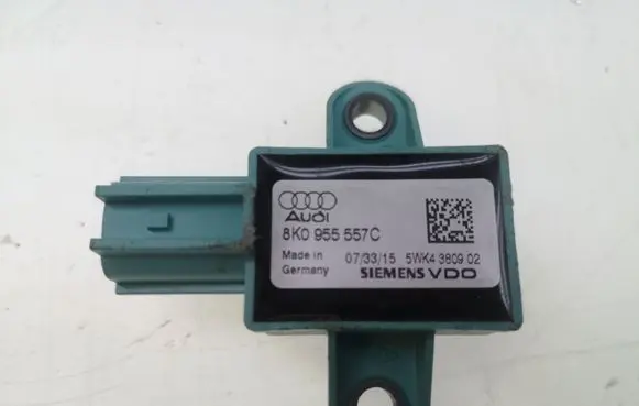 Audi A5 8T 8F Airbag deployment crash/impact sensor 8K0955557C