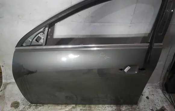 Opel Insignia A Front door pilkos