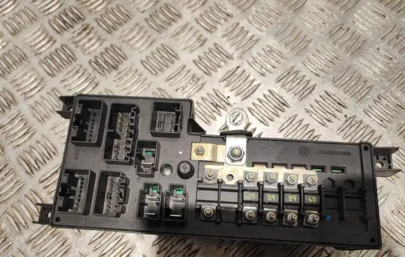 Volvo XC70 Fuse box set 8637841