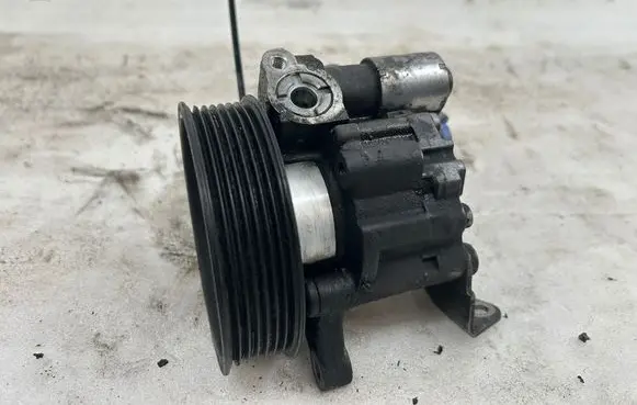 Mercedes-Benz E C207 W207 Power steering pump 7735342121A 7735342121