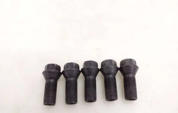 BMW iX1 Nuts/bolts 