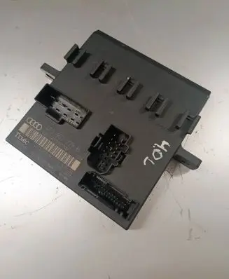 Audi A8 S8 D3 4E Comfort/convenience module 4E0907279B 00005515B1 4E0910279B