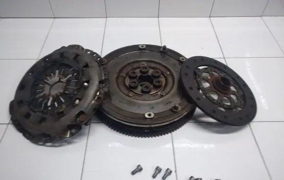 BMW 1 E81 E87 Clutch set kit 21217526268