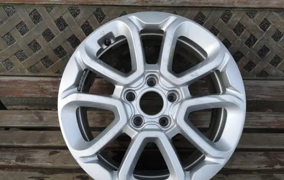 Fiat 500X R16 alloy rim 