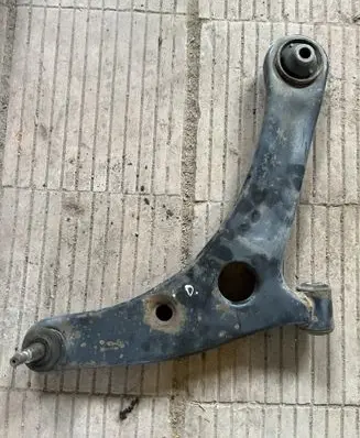 Mitsubishi Colt Front lower control arm/wishbone