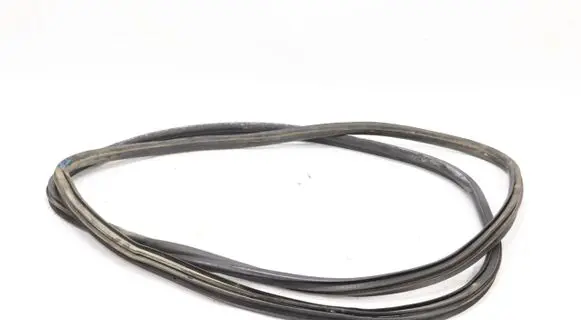 Mercedes-Benz Vito Viano W447 Rubber seal front door (on door) 5782187