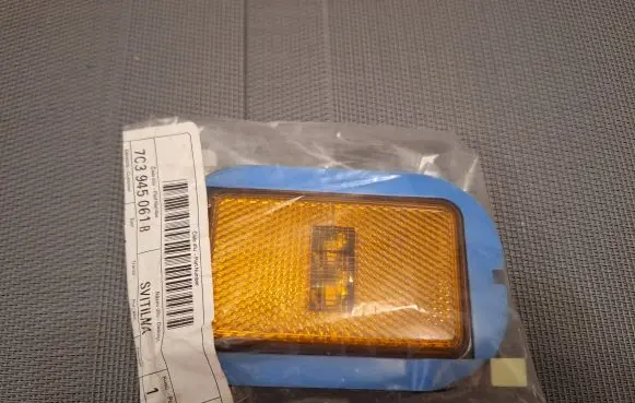 Volkswagen Crafter Front reflector 7C3945061B 102023 VK5MXX1008020