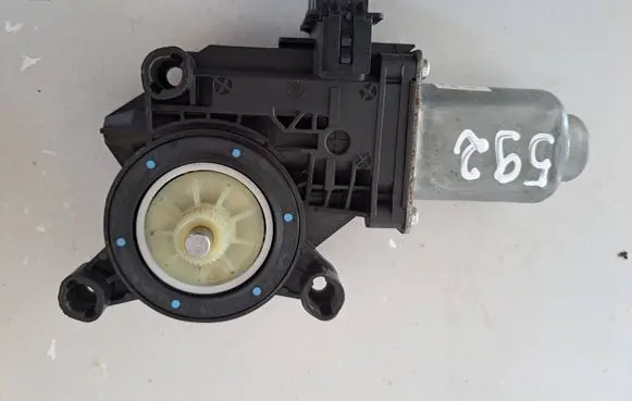 Tesla Model 3 Rear door window regulator motor 430105F0 1703100935532