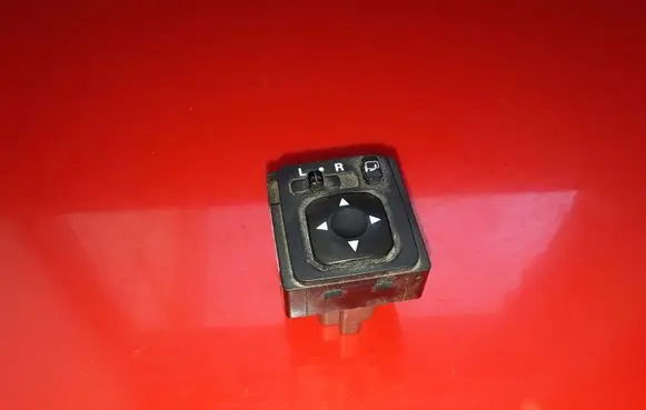 Citroen C-Crosser Wing mirror switch 183569