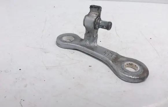Opel Vectra C Front door lower hinge 