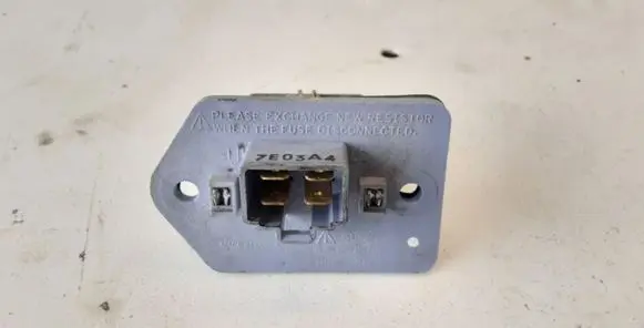 Opel Antara Heater blower motor/fan resistor 7E03A4