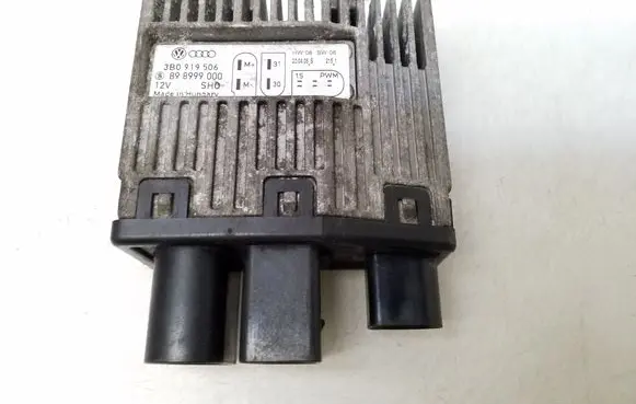Volkswagen Transporter - Caravelle T5 Coolant fan relay 3B0919506 898999000