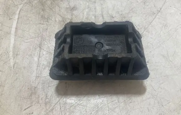 BMW 3 G20 G21 Jacking socket point 9880369 11884410