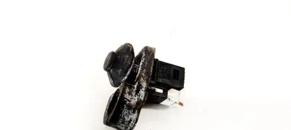 Nissan X-Trail T31 Front door sensor 