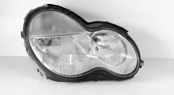 Mercedes-Benz C W203 Headlight/headlamp A2038200261