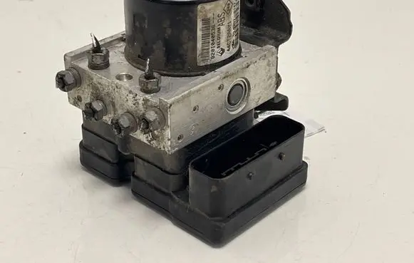 Renault Twingo II ABS Pump 8201040536