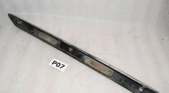 Mercedes-Benz C W202 Trunk door license plate light bar 