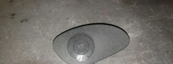 Side speaker trim/cover