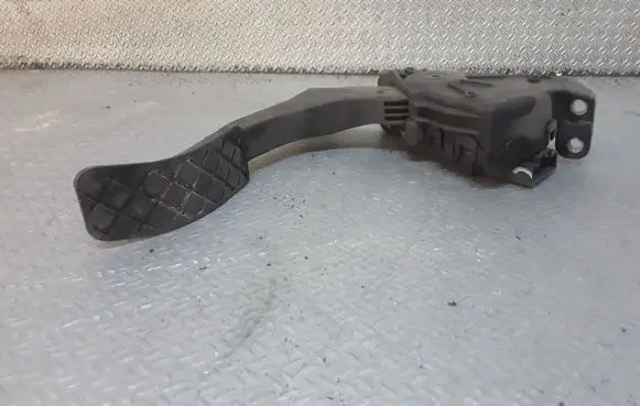 Audi A6 S6 C6 4F Accelerator throttle pedal 4F1721523B