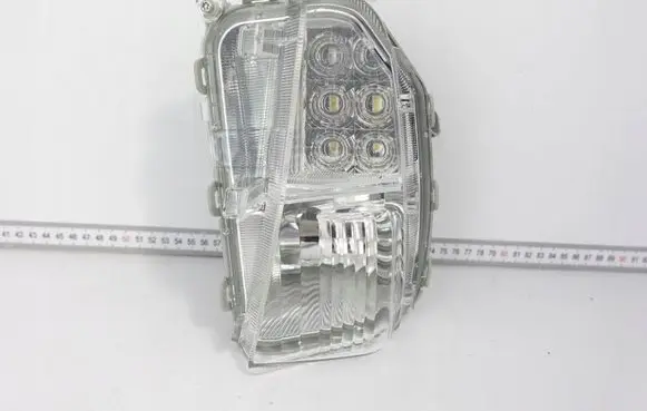 Toyota Prius (XW30) Front fog light 8151147050