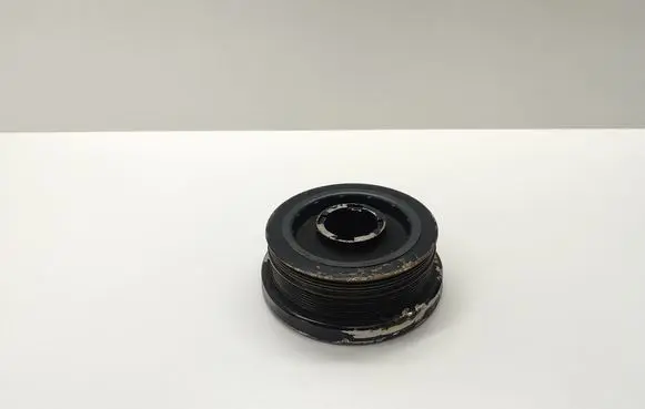 BMW 5 E60 E61 Crankshaft pulley 5015422132110 22132110 TOPRAN