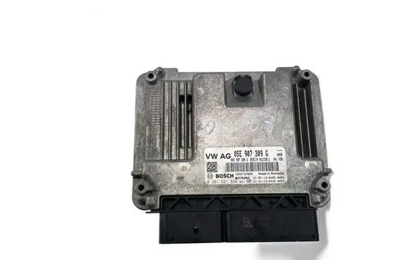 Volkswagen Golf VIII Engine control unit/module ECU 05E907309G 0261S21826