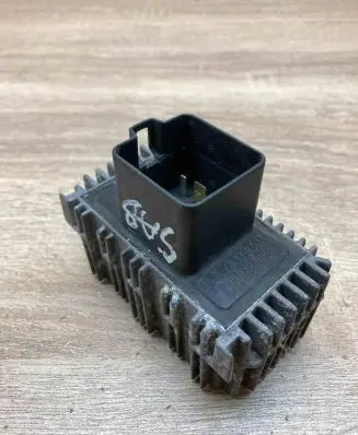 Opel Astra G Glow plug pre-heat relay 09132691 51299008 Used