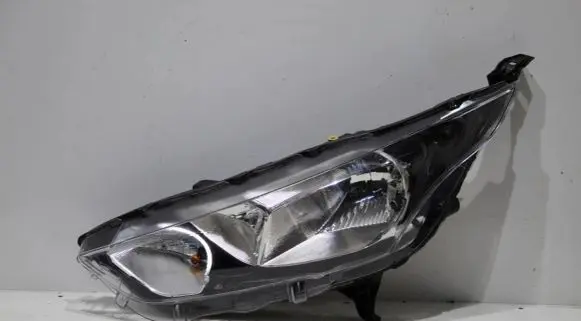 Ford Connect Headlight/headlamp