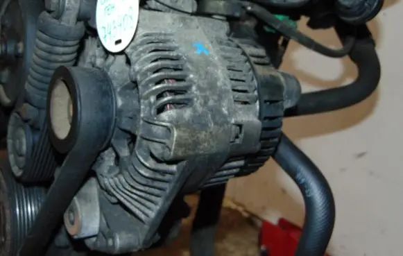 Mitsubishi Carisma Generator/alternator M882366 7700424582 2541981B