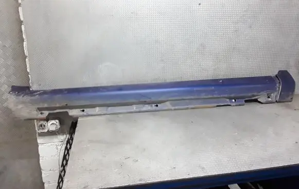 Volvo V50 Sill