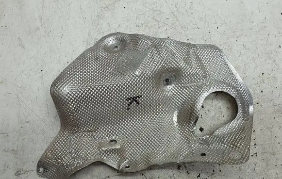 Audi Q7 4M Heat shield in engine bay 4m1825643