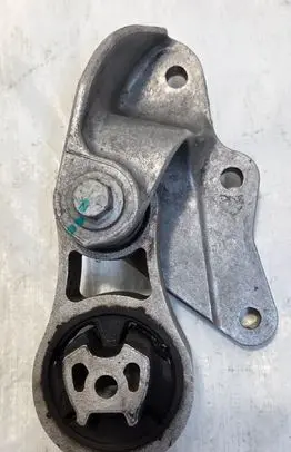 Ford Transit Custom Gearbox mounting bracket