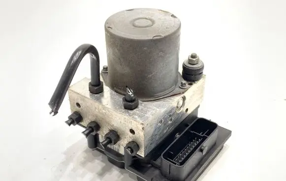 Audi A4 S4 B7 8E 8H ABS Pump 8E0910517H