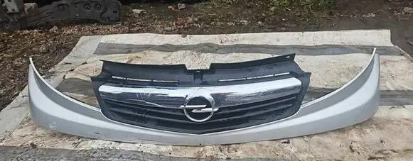 Opel Vivaro Front bumper upper radiator grill 623100249R 623100248R 623100252R